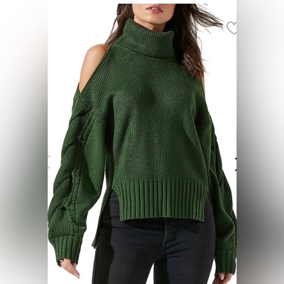 ASTR shoulder cut out beige sweater - Picture 3 of 4